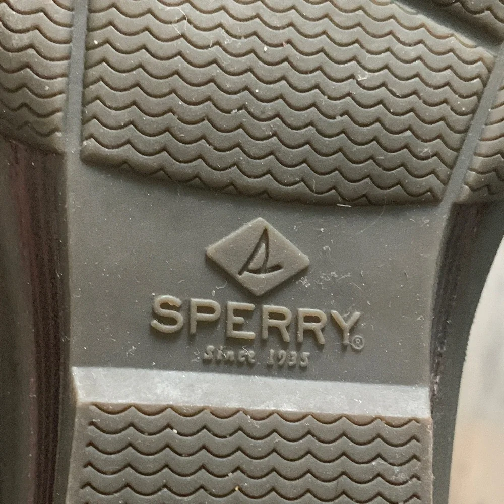 Sperry Duck Boots Gray and Red Lace Up Boots. - Picture 6 of 8